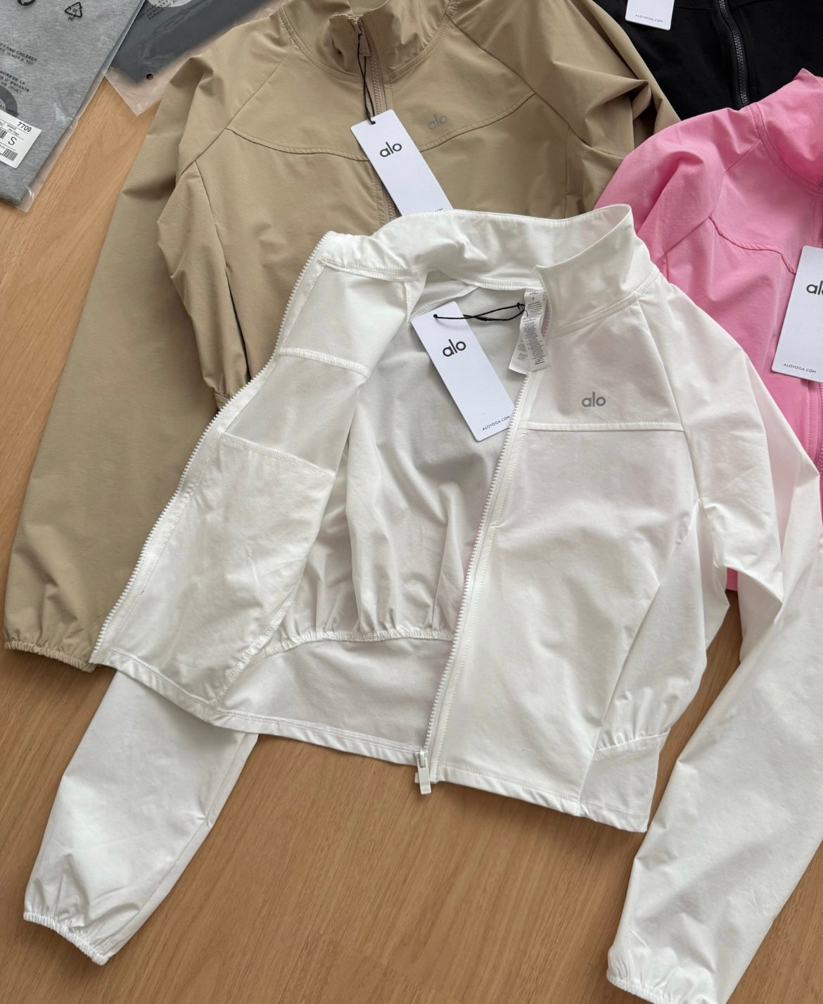 al windbreaker jacket